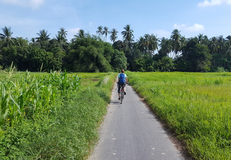 Fietsen bij Pasir Belanda,Maleisie