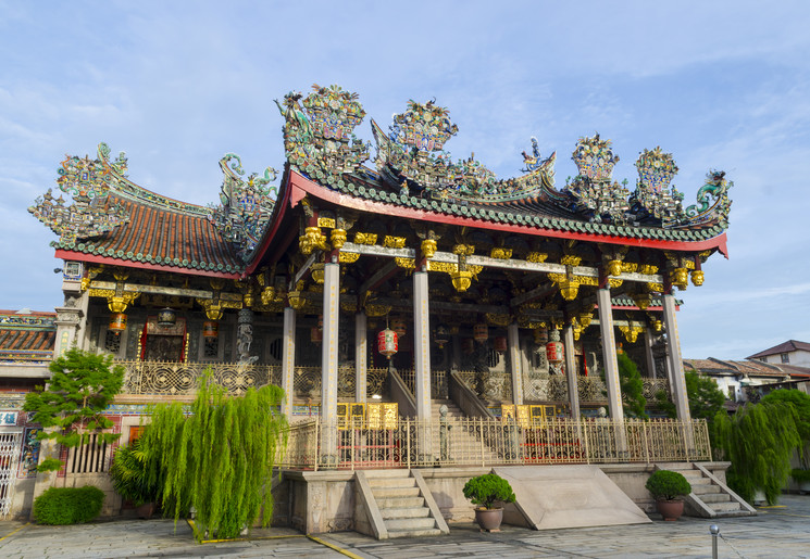 Bezoek een mooie tempel in Penang