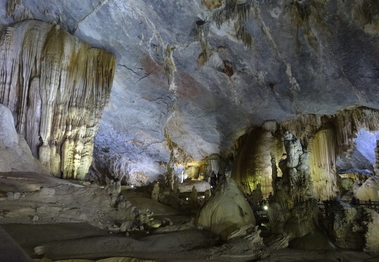 Phong Nha Paradise en Dark Cave