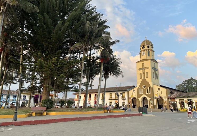 Iglesia de Nuestra Señora del Carmen, Salento Colombia