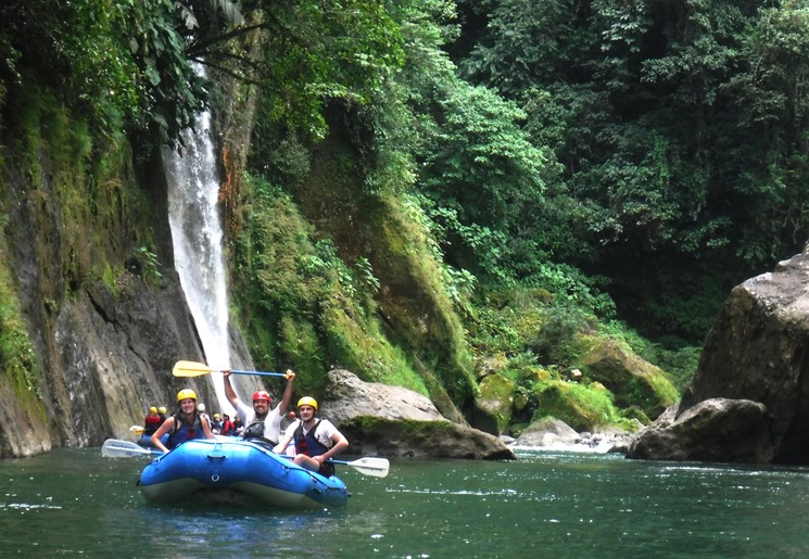 Raften naar de lodge bij Río Pacuare