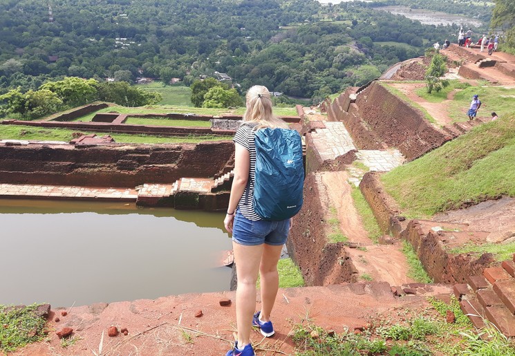 Wandelen op de Leeuwenrots in Sigiriya, SriLanka