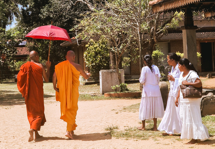 Monniken in Sri Lanka