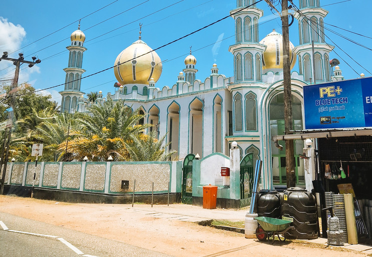 Stop bij een tempel onderweg