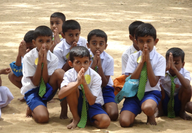 Schoolkinderen in Anuradhapura