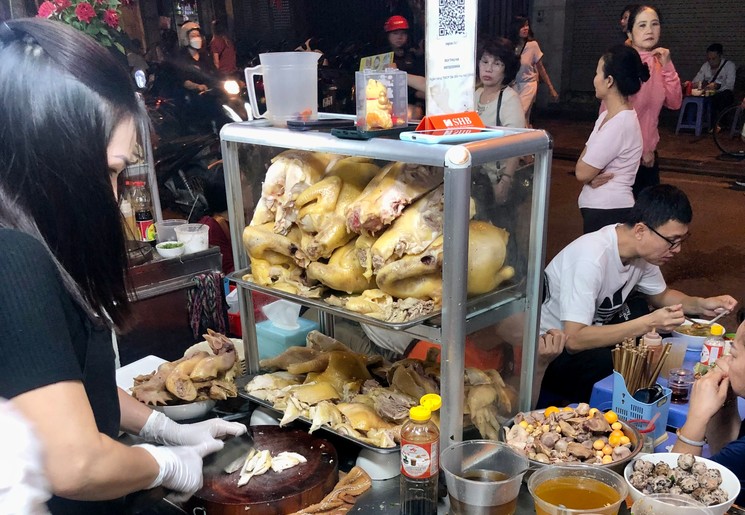 Streetfoodkraam in Hanoi, Vietnam