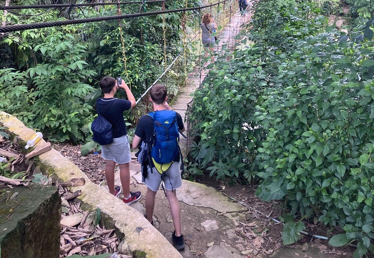 Samen op pad in Tangkahan. Sumatra