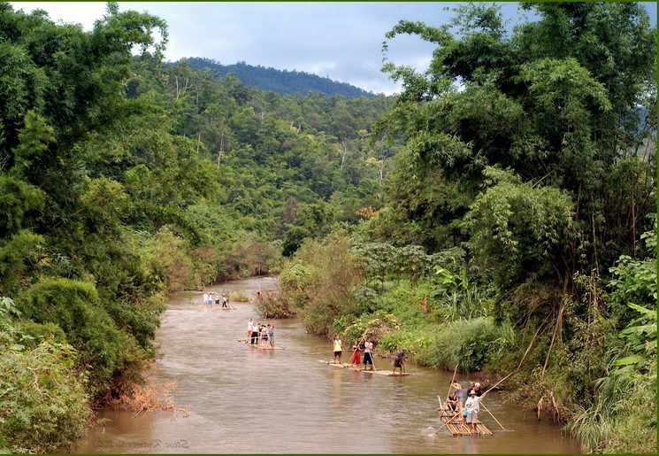 Thailand-Chiangmai-bamboo-raft_5_127123