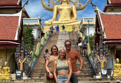 Christel en gezin in Thailand