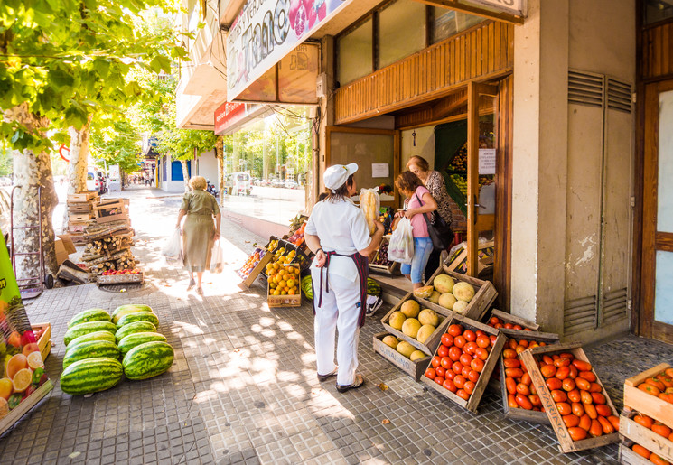 Groentewinkel in Colonia del Sacramento, Uruguay