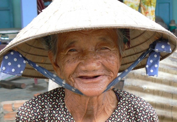 Vietnam-Centraal-Vietnam-Hoi-An-vrouwtje_1_466060