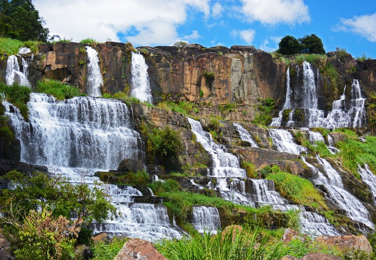Vietnam-Dalat-elephant-falls1_1_279236