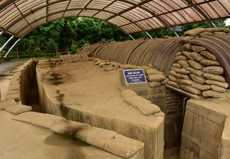 Vietnam-Dien-Bien-Phu-bunker-2