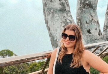 Chanel Vietnam golden hands bridge