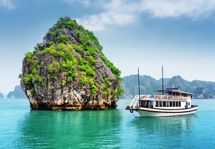 Maak een cruise door Halong Bay, Vietnam Maak een cruise door Halong Bay, Vietnam