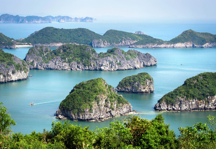 Cruisen door de Halong Bay