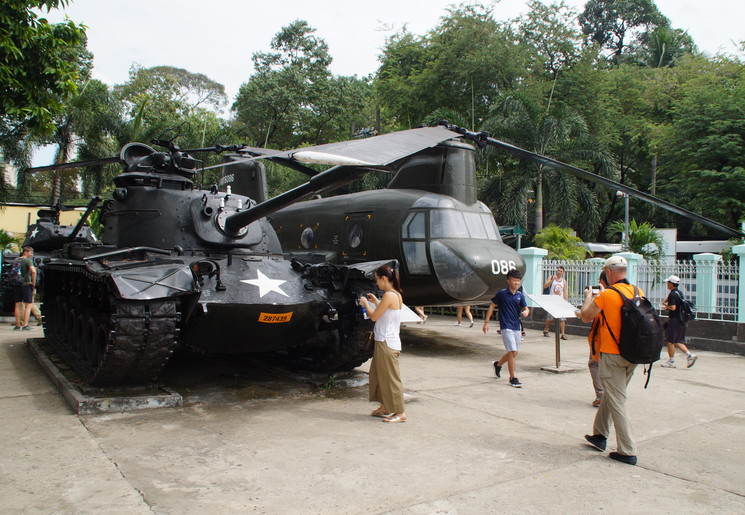 De Ho Chi Minh Trail