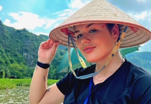 Collega Chanel in Vietnam Ninh Binh