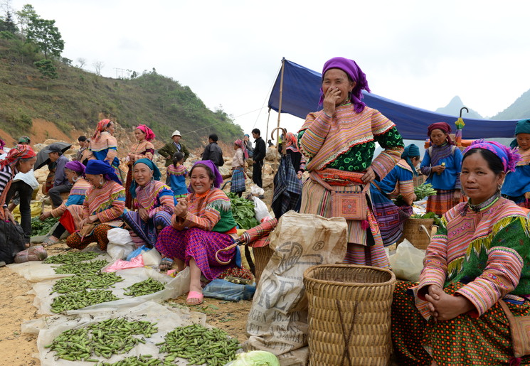 Vietnam-Sapa-klederdracht-locals