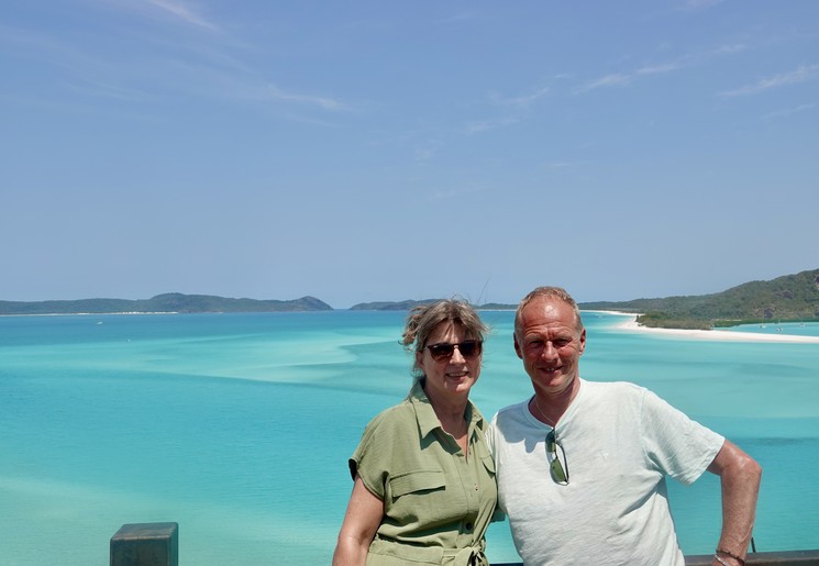 Klanten met het uitzicht op de Whitsundays eilanden, Australië