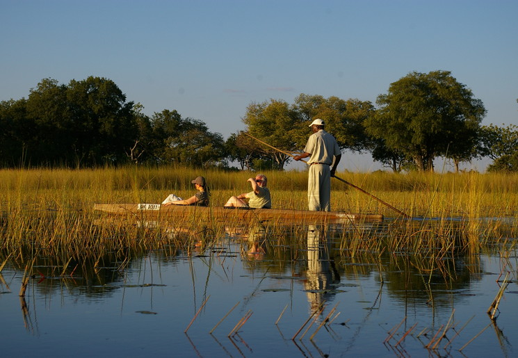 Varen in de Okavango Delta, Botswana