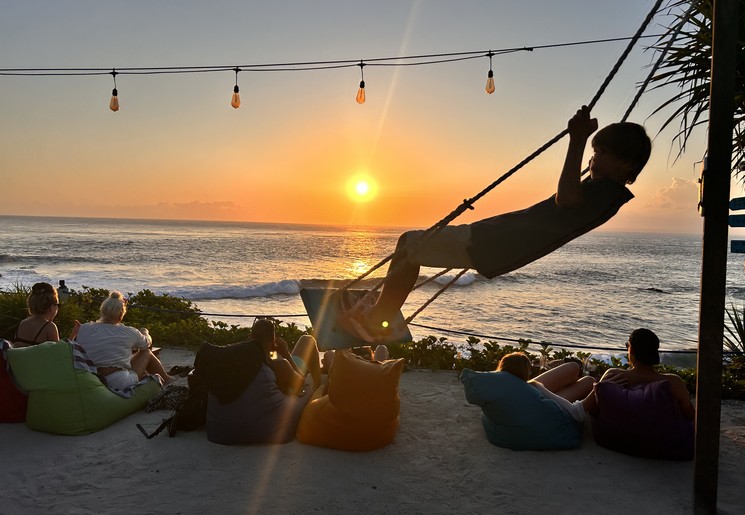 Zonsondergang bij Nusa Lembongan