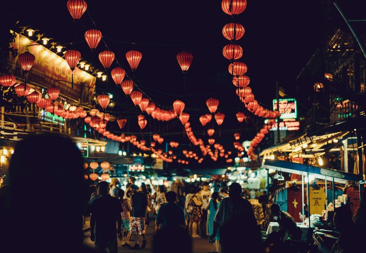 Avond in het gezellige stadje Hoi An in Vietnam