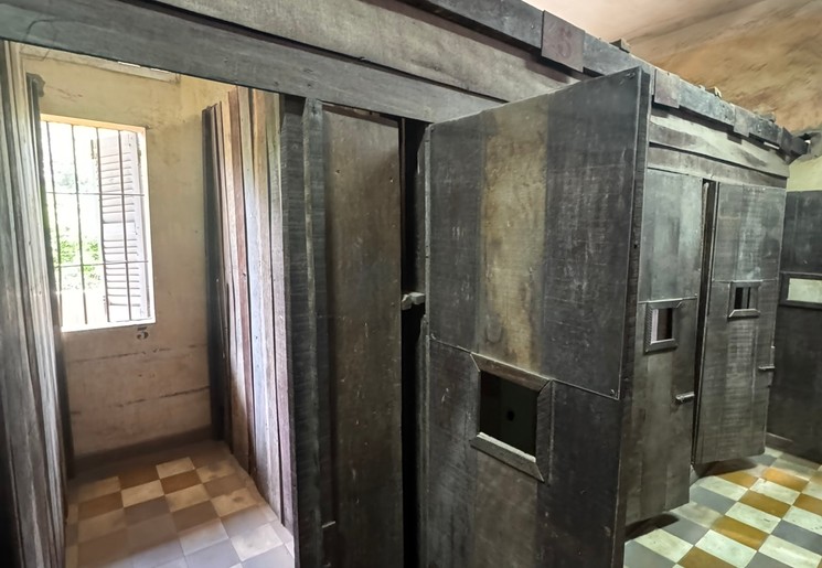 Een cel in Tuol Sleng