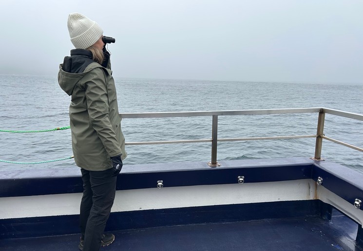 Collega Christel spot walvissen in Newfoundland, Canada