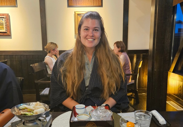 Dineren in Japan met allemaal lekkernijen Dineren in Japan met allemaal lekkernijen