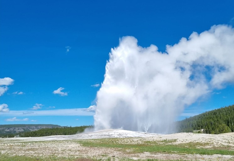 In Yellowstone National Park vind je verschillende geisers In Yellowstone National Park vind je verschillende geisers