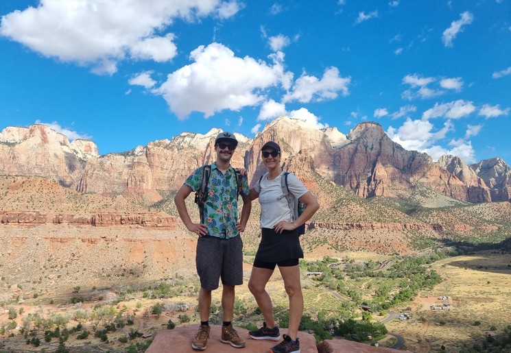 Nicole met haar zoon in de Grand Canyon Nicole met haar zoon in de Grand Canyon