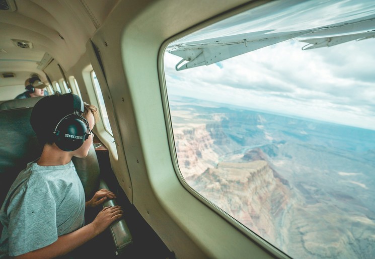 Maak een helikoptervlucht over de Grand Canyon Maak een helikoptervlucht over de Grand Canyon