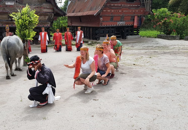 indonesie-sumatra-tobameer-batak-dans