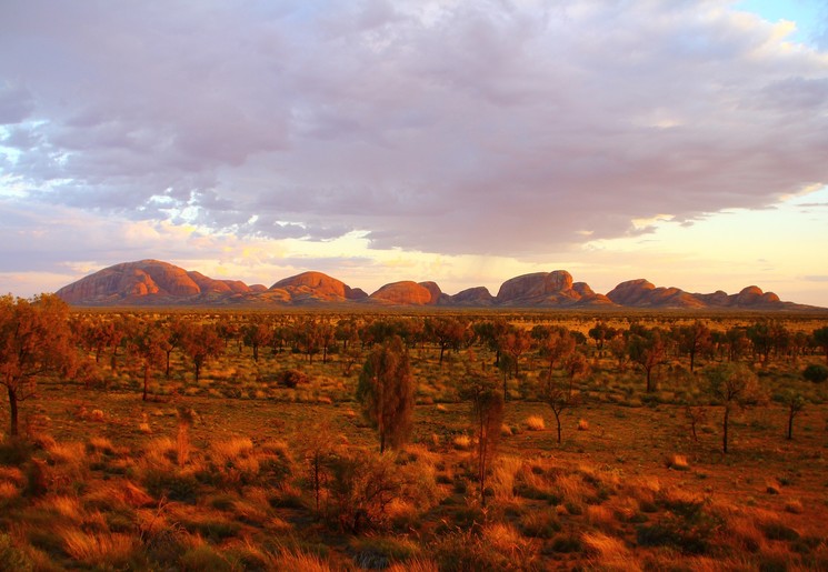 Kata Tjuta zonsondergang in de Outback van Australië