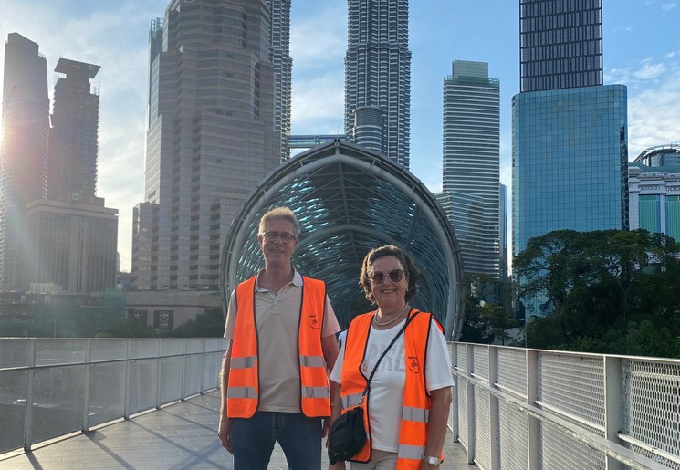 Dominique en Pieter tijdens de fietstour in Kuala Lumpur, Maleisië