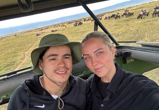Nadege en Garth op safari in Serengeti National Park
