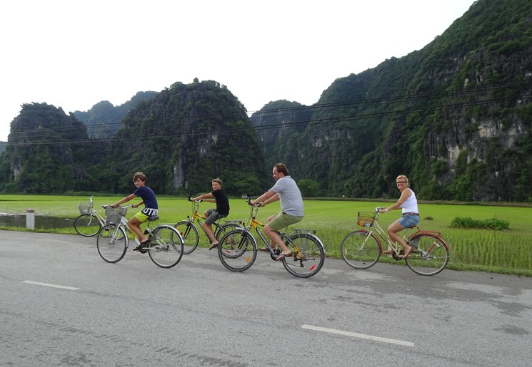 Fietsen in Ninh Binh, Vietnam