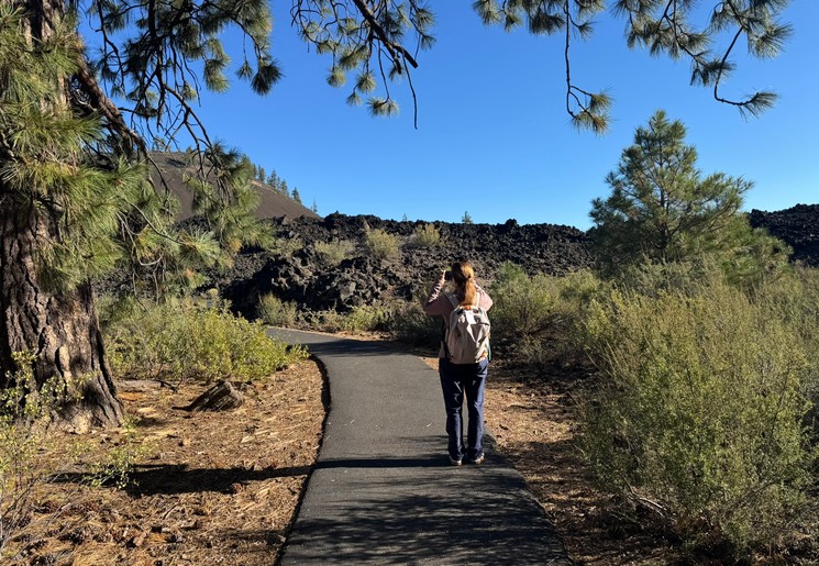 Wandelen in Newberry National Volcanic Monument, Oregon