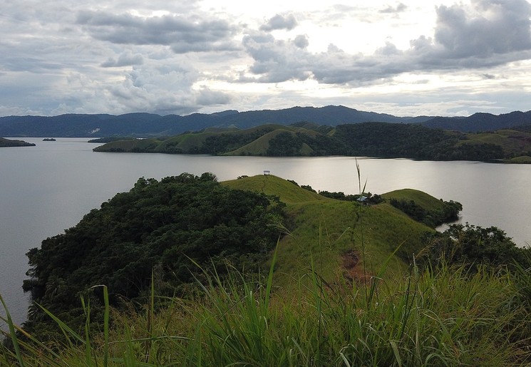 Uitzicht op zee vanaf Jayapura