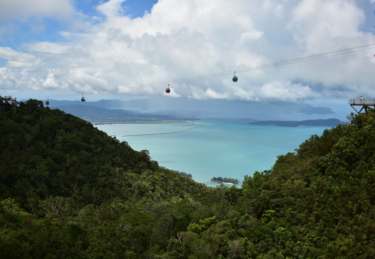 Sky cab in George Town, Penang, Maleisië