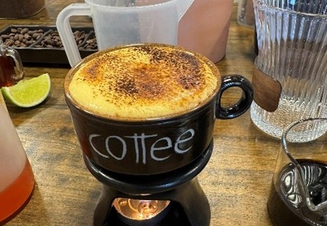 Vietnamese egg coffee tijdens de koffiecursus in Ho Chi Minh