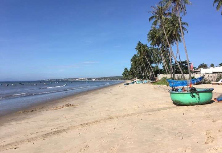 De kust van Mui Ne in het zuiden van Vietnam