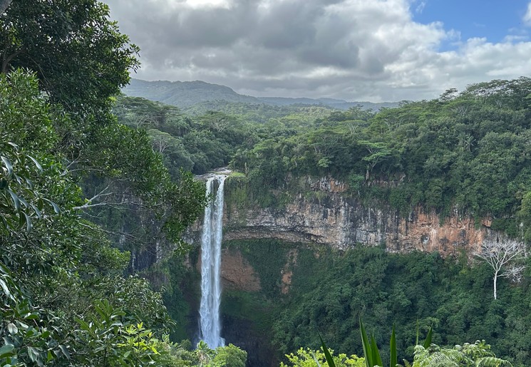 De Chamarel waterval vlakbij de Seven Coloured Earth