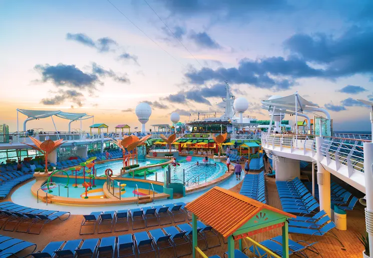 Amerika-Navigator-of-the-Sea-Deck Amerika-Navigator-of-the-Sea-Deck