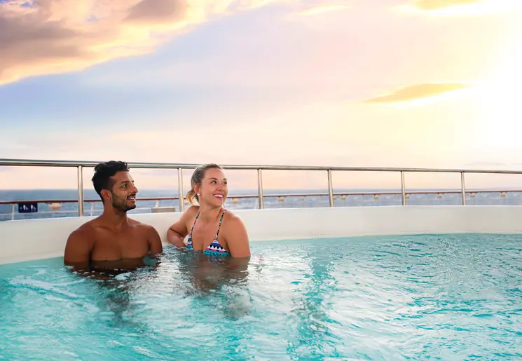 Amerika-Navigator-of-the-Sea-Hot-tub Amerika-Navigator-of-the-Sea-Hot-tub