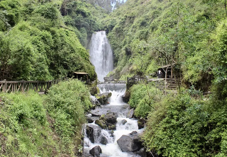 Ecuador-Otavalo-Cuicocha-meer_1_523669