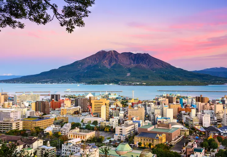 Kagoshima_Kyushu_Japan_6_608146