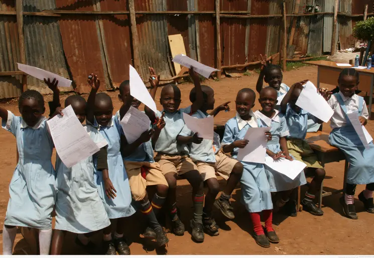 Lokale kinderen in Nairobi, Kenia Lokale kinderen in Nairobi, Kenia