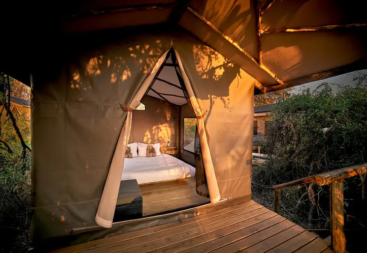 Overnacht in Oddbalss Camp in Okavango, Botswana